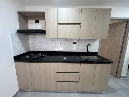 Apartamento de 3 alcobas en arriendo en La Castellana, Medellín, 55 m² · foto 21 de 24