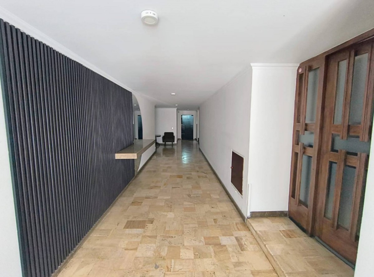 Apartamento en venta en Chico Norte, Bogotá · foto 2 de 24