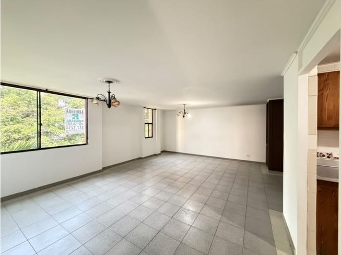 Apartamento de 4 alcobas en arriendo en Laureles, Medellín, 144 m² · foto 5 de 24