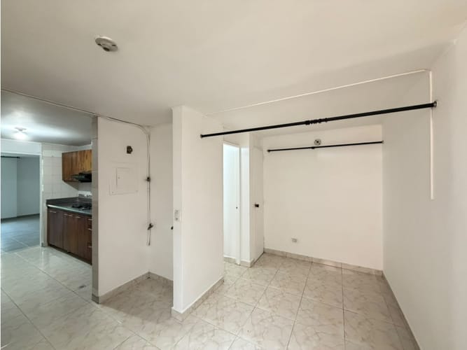 Apartamento de 4 alcobas en arriendo en Laureles, Medellín, 144 m² · foto 11 de 24