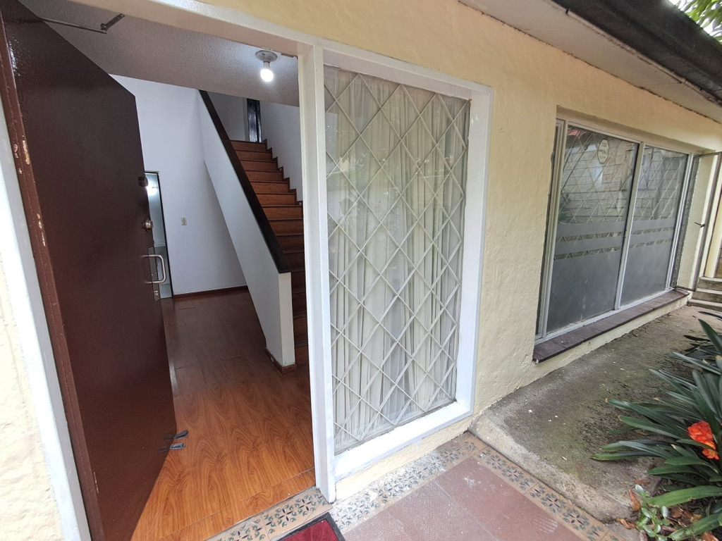 Casa en venta en Polo Club, Bogotá · foto 2 de 16