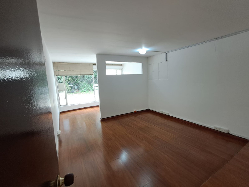 Casa en venta en Polo Club, Bogotá · foto 8 de 16