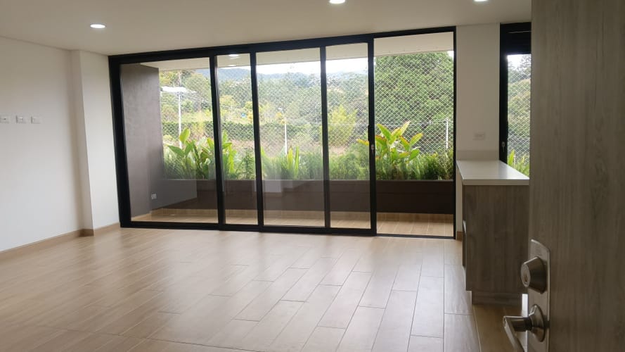 Apartamento de 3 alcobas en arriendo en El Retiro, 73 m² · foto 4 de 23