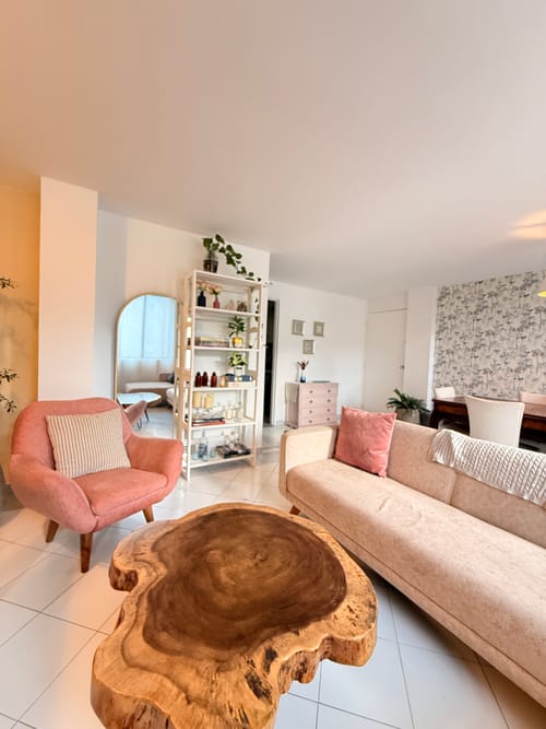 Apartamento de 3 alcobas en arriendo en La Castellana, Medellín, 120 m² · foto 2 de 19
