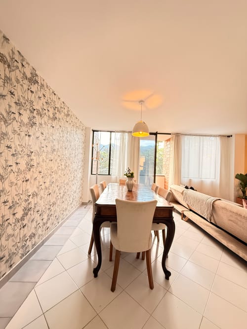 Apartamento de 3 alcobas en arriendo en La Castellana, Medellín, 120 m² · foto 3 de 19