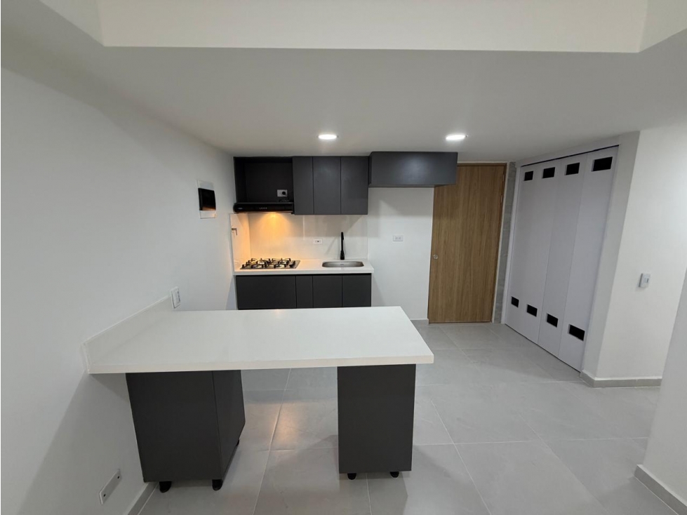 Apartamento en arriendo en Pan De Azucar, Sabaneta · foto 2 de 14