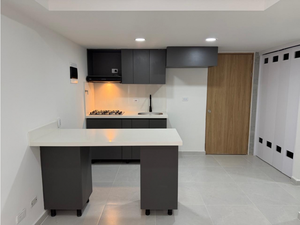 Apartamento en arriendo en Pan De Azucar, Sabaneta · foto 5 de 14