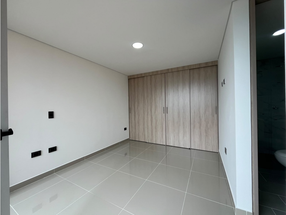 2BR Apartment in Toledo (67 m²) - 3