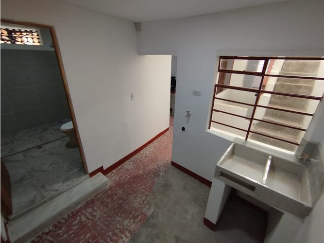 Casa de 3 alcobas en venta en Santa Cruz, Medellín, 82 m² · foto 3 de 24