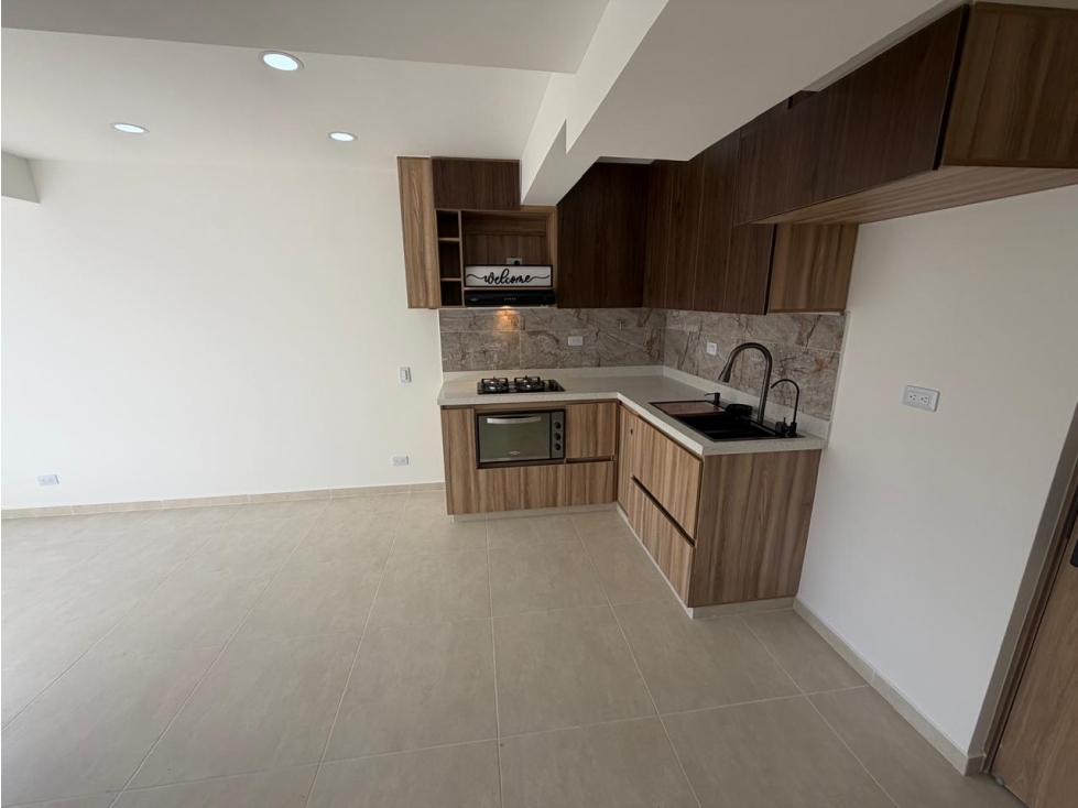 Apartamento en Arriendo en Pan de azucar, Sabaneta - 2