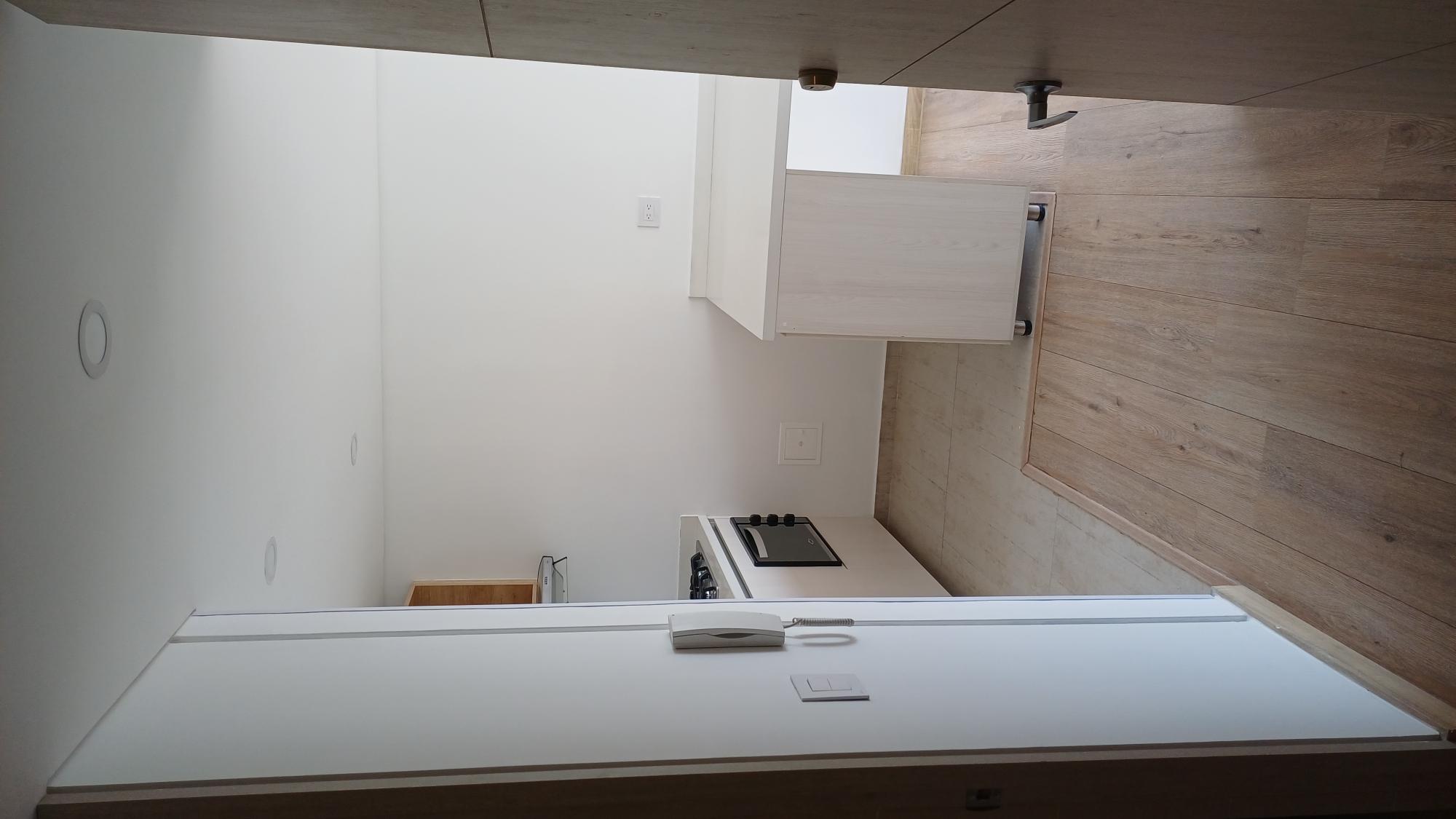 Apartamento en arriendo en Cedritos, Bogotá · foto 3 de 10