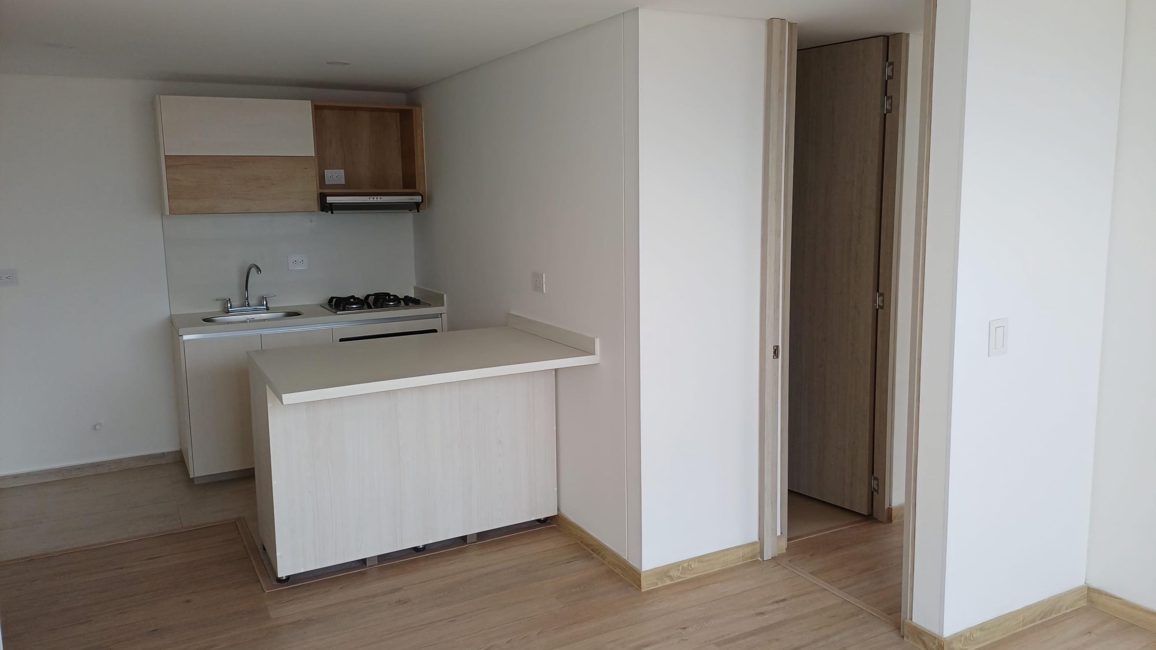 Apartamento en arriendo en Cedritos, Bogotá · foto 5 de 10
