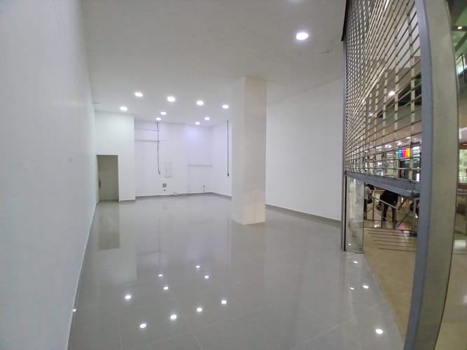 Local en arriendo en Perpetuo Socorro, Medellín, 67 m² · foto 2 de 10
