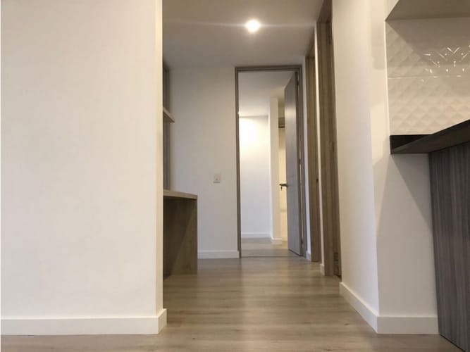 Apartamento de 2 alcobas en venta en Cedritos, Bogotá, 77 m² · foto 12 de 17