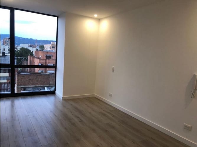 Apartamento de 2 alcobas en venta en Cedritos, Bogotá, 77 m² · foto 15 de 17