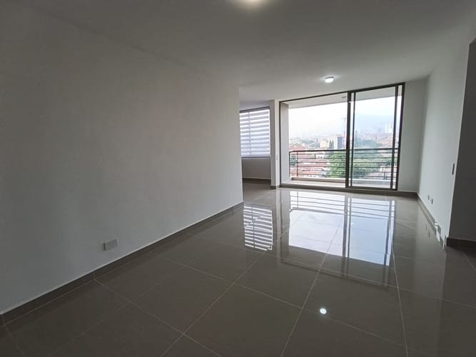 Apartamento de 3 alcobas en arriendo en Otraparte, Envigado, 95 m² · foto 2 de 20
