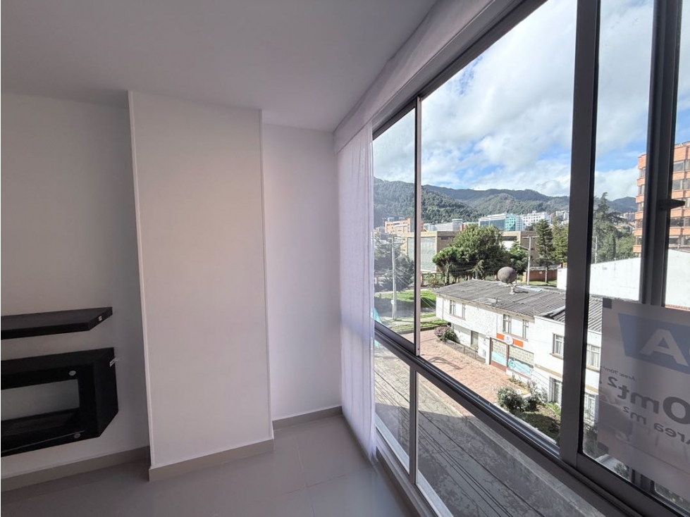 Apartamento en arriendo en Escuela De Infanteria, Bogotá · foto 3 de 20