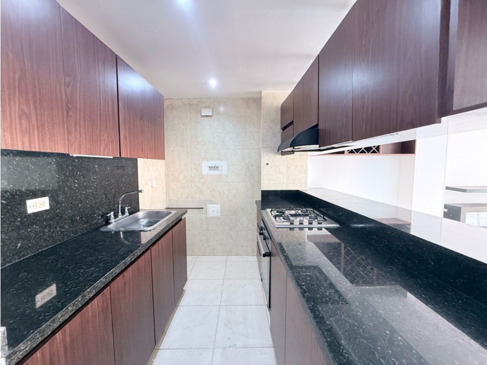 Apartamento en arriendo en Escuela De Infanteria, Bogotá · foto 8 de 20