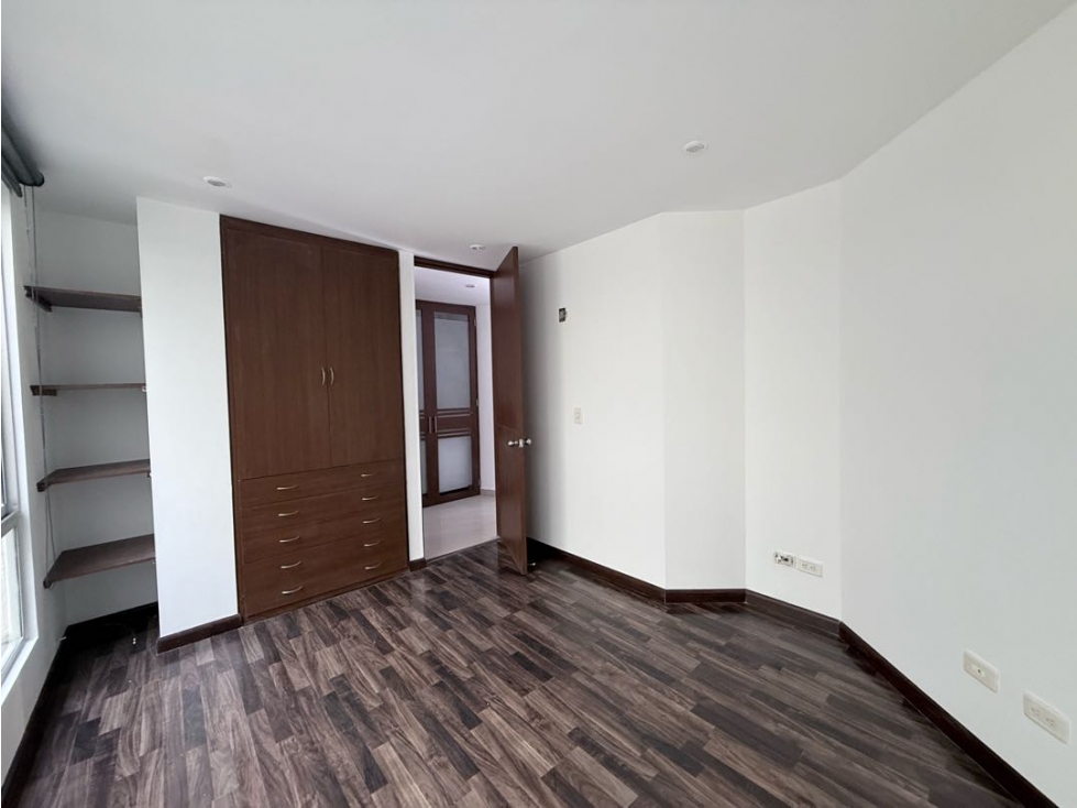 Apartamento en arriendo en Escuela De Infanteria, Bogotá · foto 13 de 20