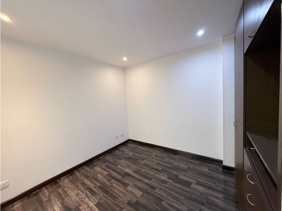 Apartamento en arriendo en Escuela De Infanteria, Bogotá · foto 16 de 20