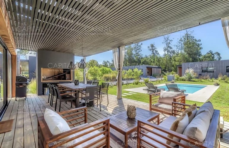 Casa en Alquiler Anual de Tres Dormitorios en San Rafael · Foto 2