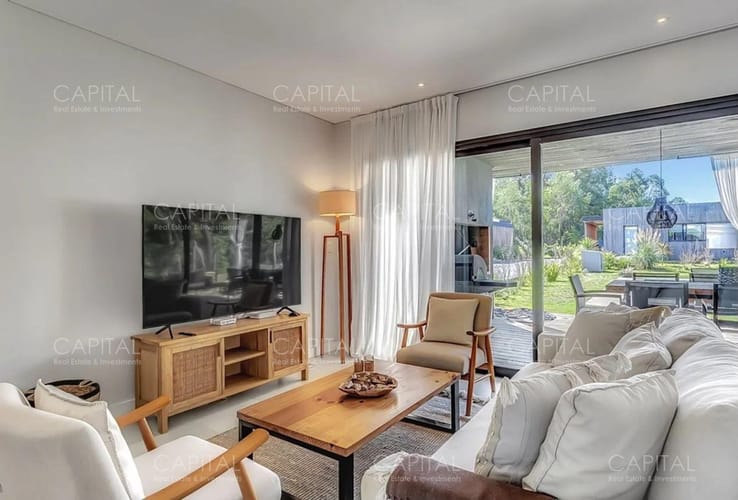 Casa en Alquiler Anual de Tres Dormitorios en San Rafael · Foto 4