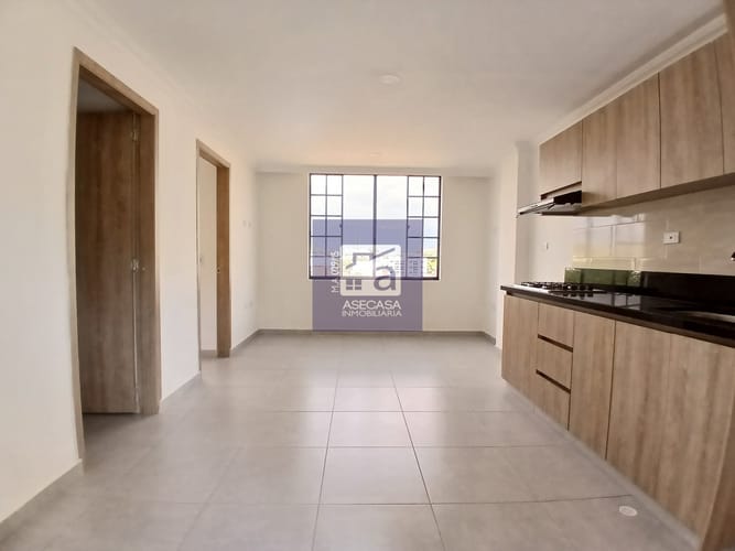 Apartamento de 3 alcobas en arriendo en Santa Cruz, Girón, 32 m² · foto 2 de 12