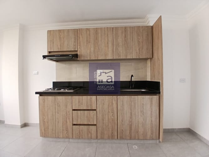 Apartamento de 3 alcobas en arriendo en Santa Cruz, Girón, 32 m² · foto 4 de 12