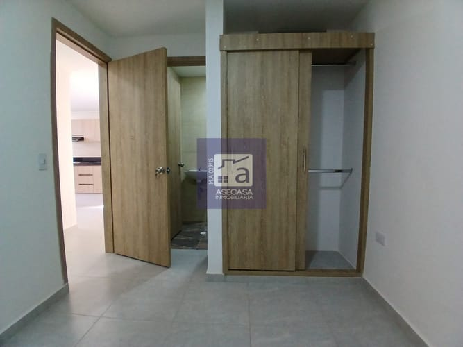 Apartamento de 3 alcobas en arriendo en Santa Cruz, Girón, 32 m² · foto 10 de 12