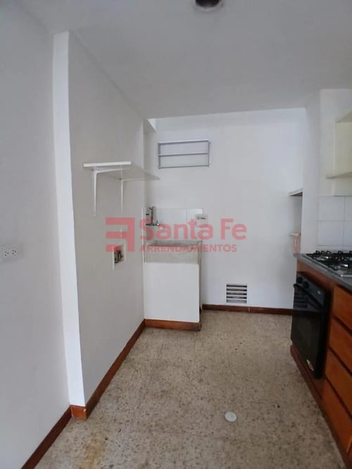 Apartamento de 1 alcoba en arriendo en La Almeria, Medellín, 35 m² · foto 5 de 10