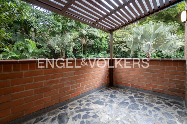 Apartamento de 3 alcobas en venta en El Tesoro, Medellín, 129 m² · foto 14 de 15