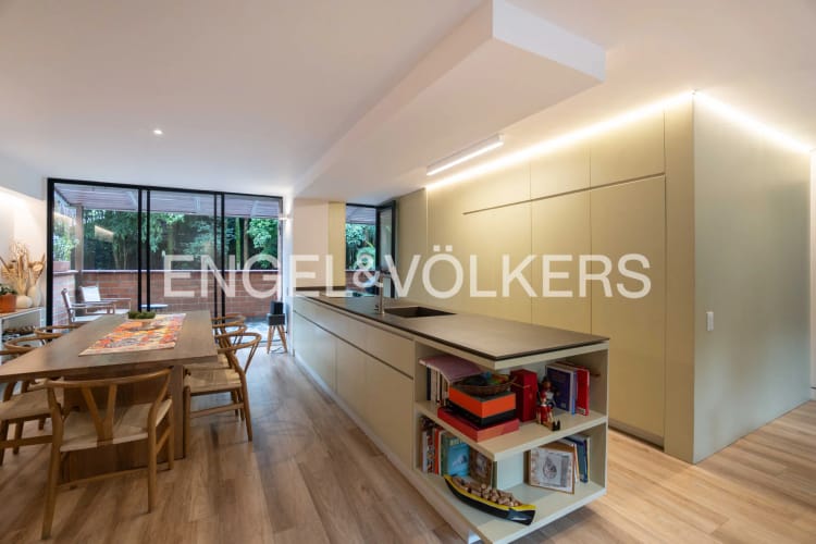 Apartamento de 3 alcobas en venta en El Tesoro, Medellín, 129 m² · foto 5 de 15