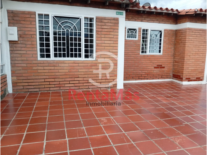 Casa de 3 alcobas en arriendo en Co. Altos Del Tamarindo, Villa del Rosario, 98 m² · foto 2 de 14