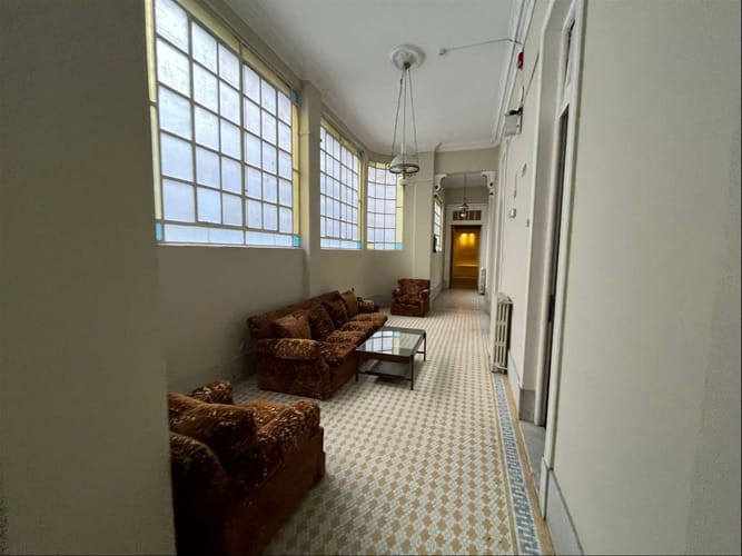 Local Comercial en Alquiler · Foto 2