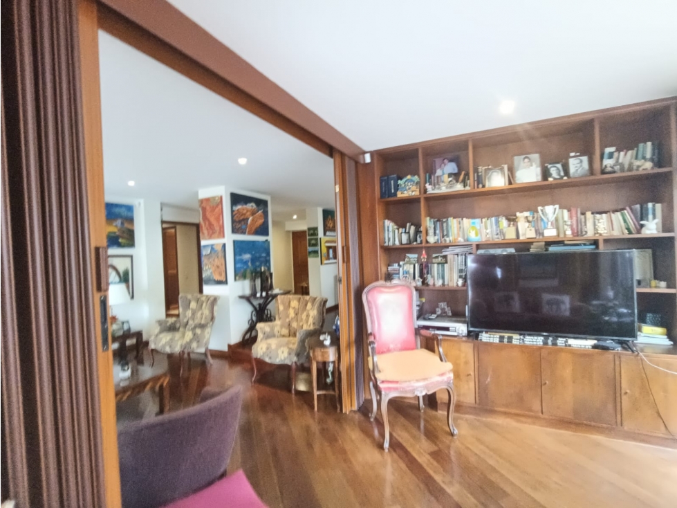 Apartamento en venta en Santa Barbara, Bogotá · foto 7 de 24