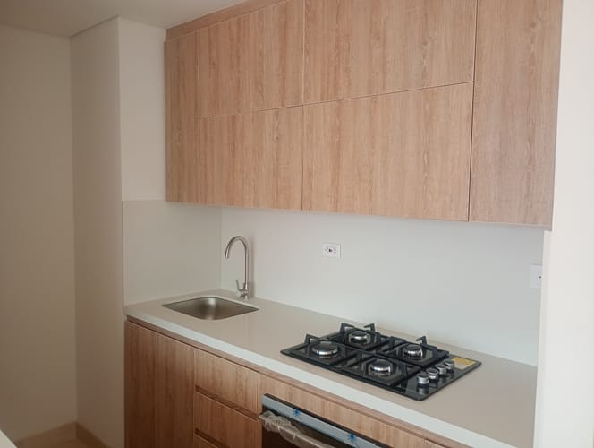Apartamento de 3 alcobas en venta en Laureles, Medellín, 94 m² · foto 3 de 24