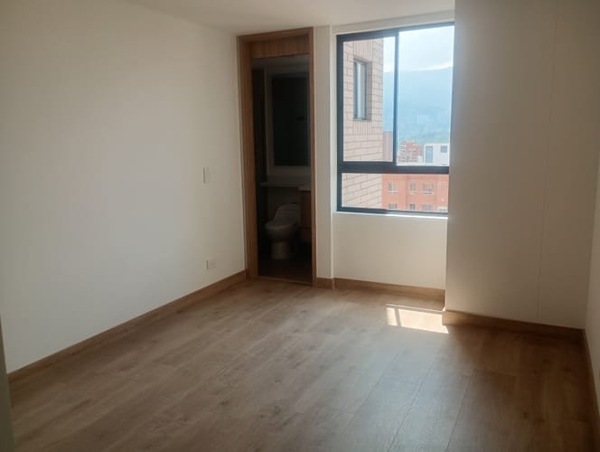 Apartamento de 3 alcobas en venta en Laureles, Medellín, 94 m² · foto 17 de 24