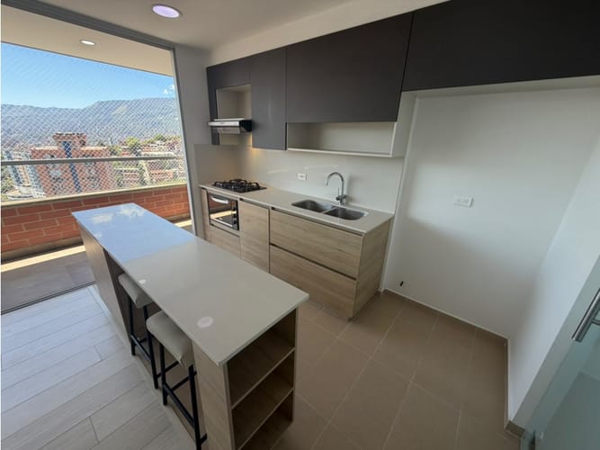 3BR Apartment in Asdesillas (80 m²)
