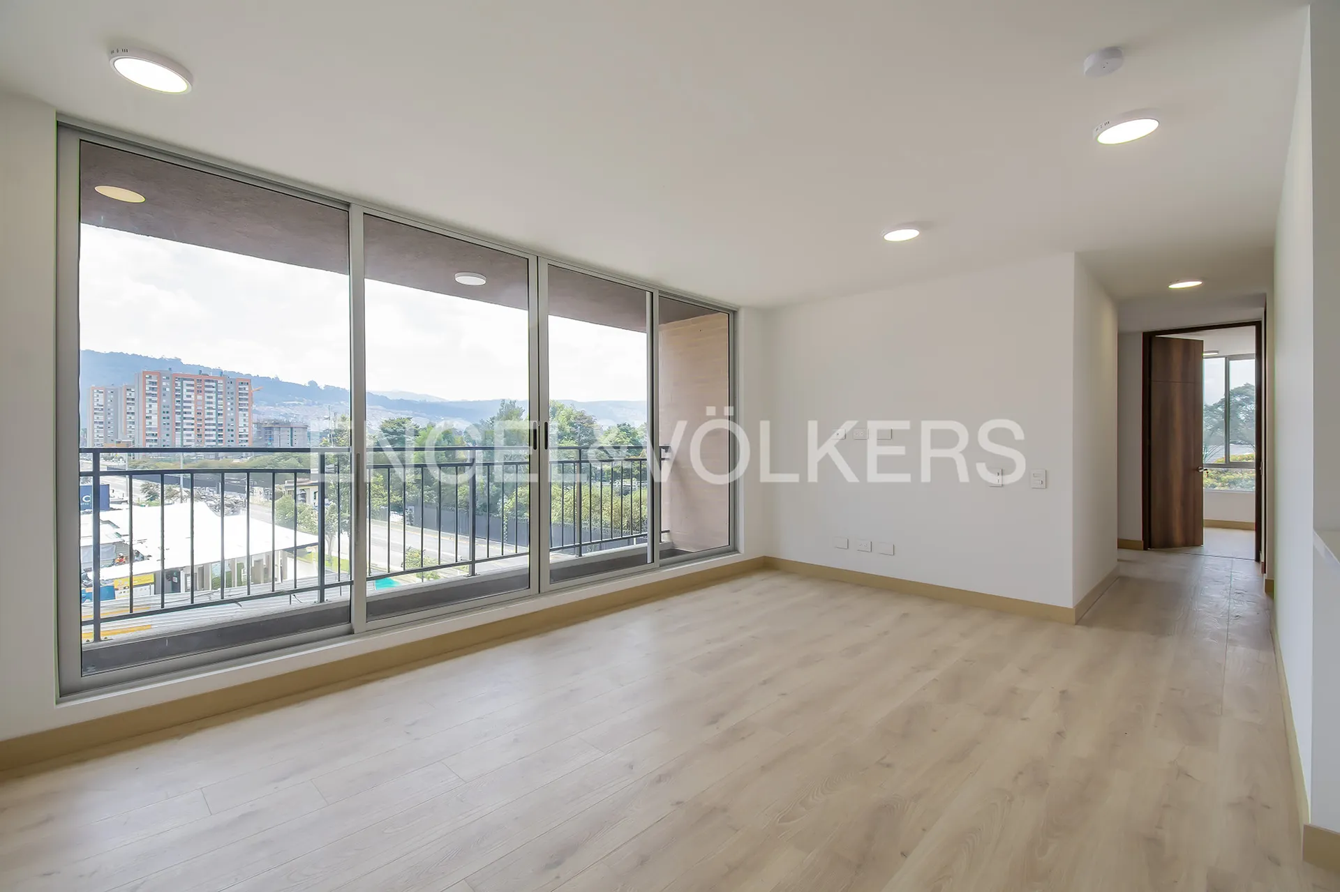 Apartamento en arriendo en Guaymaral, Bogotá · foto 2 de 14