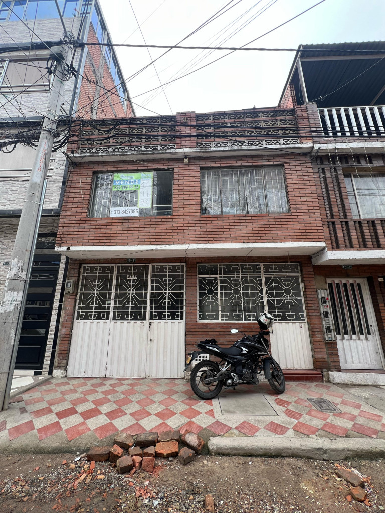 Casa en venta en Kennedy Central, Bogotá · foto 2 de 15