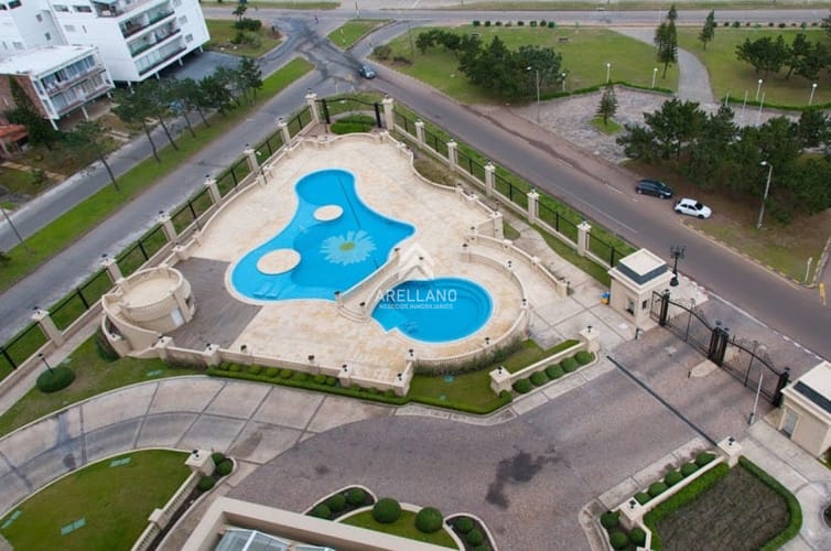 Espectacular apartamento en Mansa Punta del Este, con vista panorámica al mar. · Photo 7