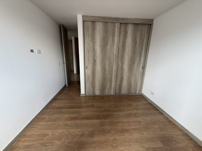Apartamento de 2 alcobas en arriendo en Villa Carlota, Medellín, 79 m² · foto 10 de 16