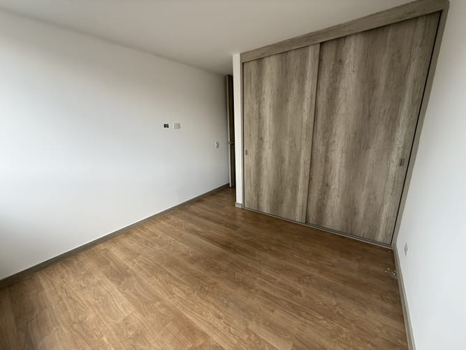 Apartamento de 2 alcobas en arriendo en Villa Carlota, Medellín, 79 m² · foto 11 de 16