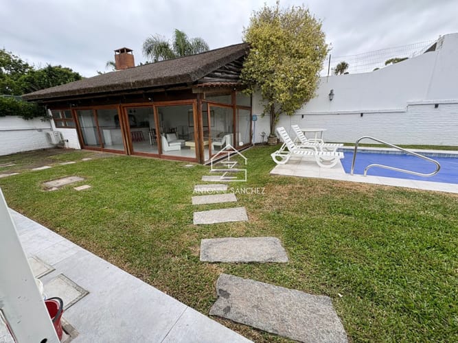 Alquiler anual casa de 3 dormitorios en Mansa, Punta del Este · Foto 2