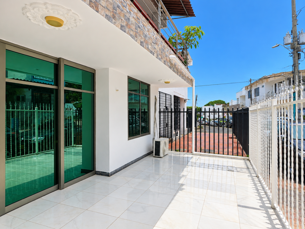 Casa en venta en Urbanizacion Los Corales, Cartagena · foto 2 de 16
