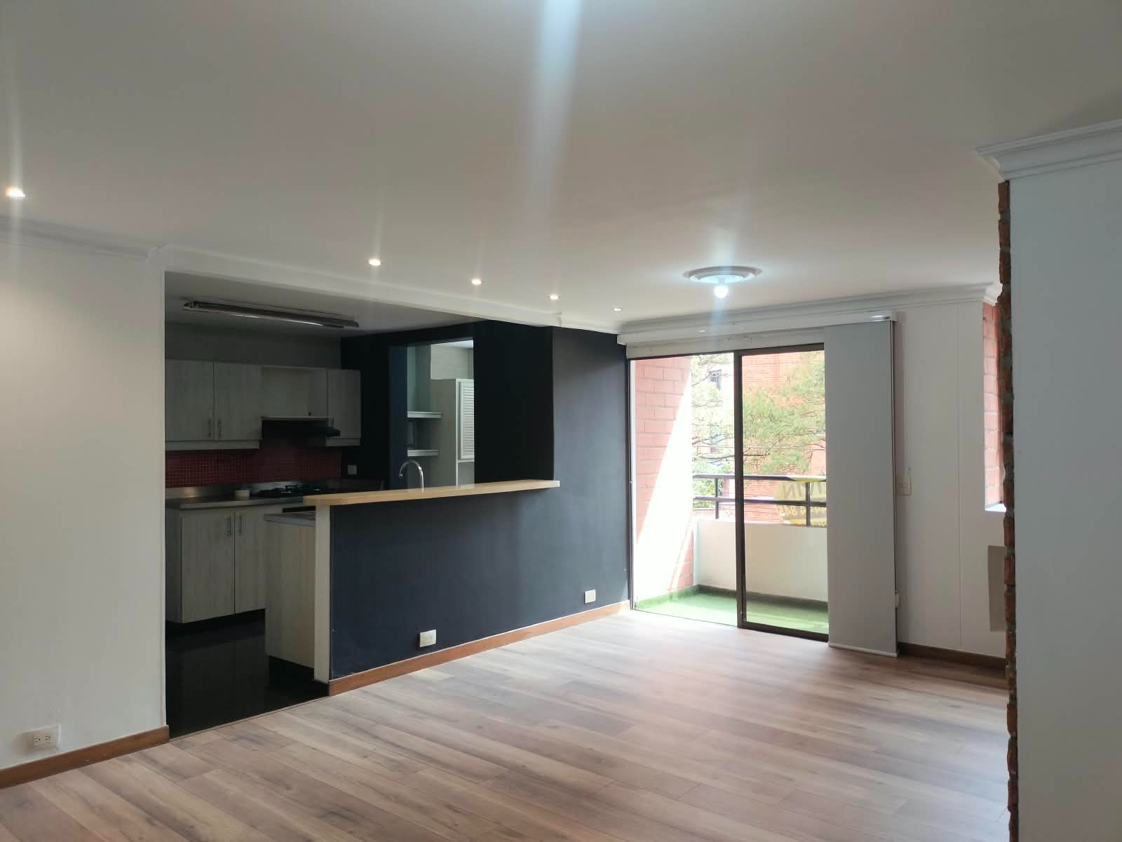 Apartamento en arriendo en El Poblado, Medellín · foto 2 de 16