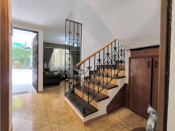 Casa de 3 alcobas en venta en El Rincón, Medellín, 78 m² · foto 6 de 24