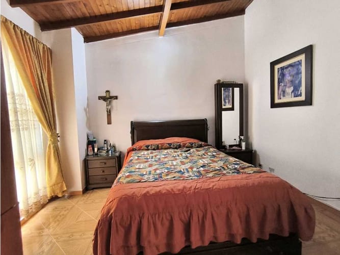 Casa de 3 alcobas en venta en El Rincón, Medellín, 78 m² · foto 10 de 24