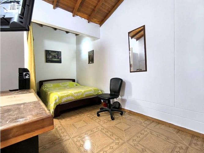 Casa de 3 alcobas en venta en El Rincón, Medellín, 78 m² · foto 17 de 24