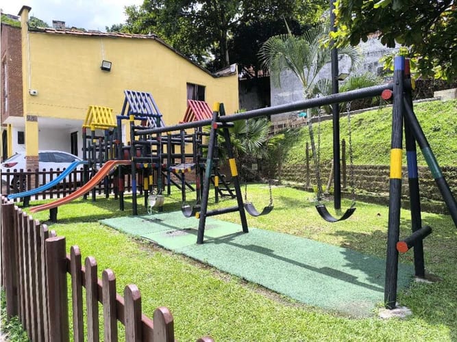 Casa de 3 alcobas en venta en El Rincón, Medellín, 78 m² · foto 21 de 24